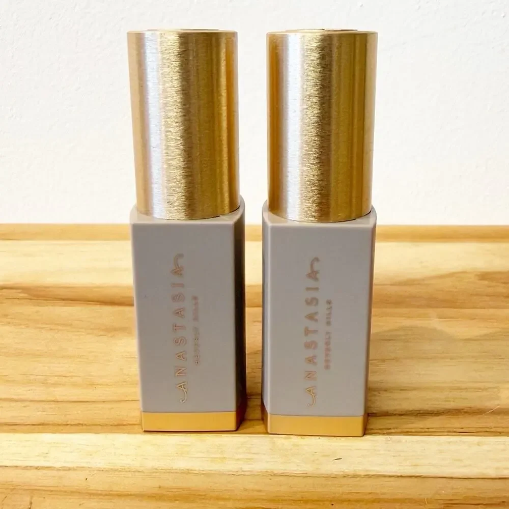 ANASTASIA BEVERLY HILLS Bundle: Two Smooth Blur Contour Sticks in Core and Cast